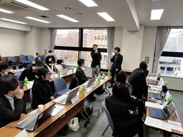 「あまがさきSDGsパートナーサミット」に参加しました🤝✨

こんにちは！AtomsWorldの佐野です。

先日、社屋見学にご来社いただいた皆様とも会場でお会いでき、さらに多くの方々と地域をより良くするための対話を深めることができました。🗣️⚡️

会場には、熱い想いを持った様々な分野の皆様が集結。
多様な取り組みを知ることで、新しいアイデアや連携の可能性がどんどん広がり、尼崎の未来がさらに楽しみになる、エネルギーに満ちた時間となりました！📸✨

この繋がりを大切に、これからも地域と共に一歩ずつ進んでまいります。

ご一緒させていただいた皆様、ありがとうございました！

企業情報はプロフィールURLより 👉 atomsworld.co.jp
弊社ZEB社屋の見学をご希望の方は是非コメント欄へご連絡ください！💬

#AtomsWorld #あまがさきSDGsパートナー #尼崎 #SDGs #交流会