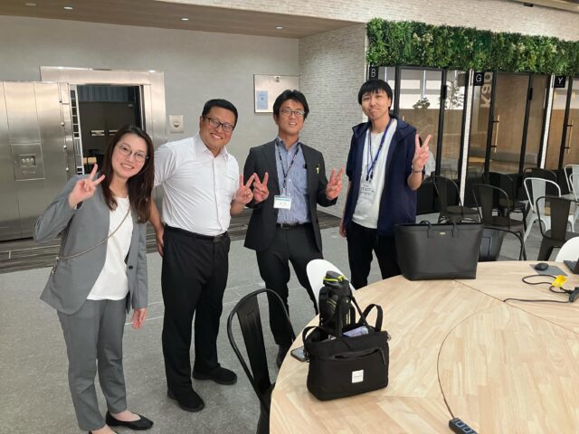夏のイベント開催に向けて！あまづくりパビリオン実行委員会 第3回📍

こんにちは！AtomsWorldの佐野です。

本日は、あまづくりパビリオン実行委員会の第3回打ち合わせがありました。

この夏に開催を控えたイベントの成功に向けて、今回もさらに一歩踏み込んだ熱い議論や具体的なアイデアの共有が行われ、非常に有意義な時間となりました ✨。

前回の協議を経て、少しずつカタチになっていくワクワク感を実行委員の皆んなで共有しながら、着々と準備を進めています。

また詳細が決まりましたらお知らせしますので、楽しみにお待ちください！😊
夏の本番に向けて、皆さんと一丸となって取り組んでまいります！

企業情報はプロフィールURLより 👉 atomsworld.co.jp
弊社ZEB社屋の見学をご希望の方は是非コメント欄へご連絡ください！

#AtomsWorld #あまづくりパビリオン #打ち合わせ #尼崎 #ARKade